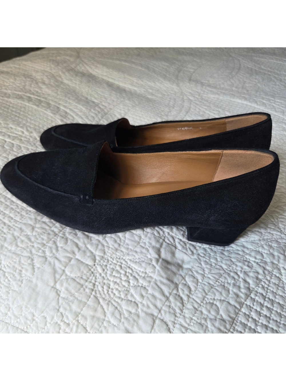 Aquatalia Suede Loafer Pump Low Block Heel - Picture 3 of 9